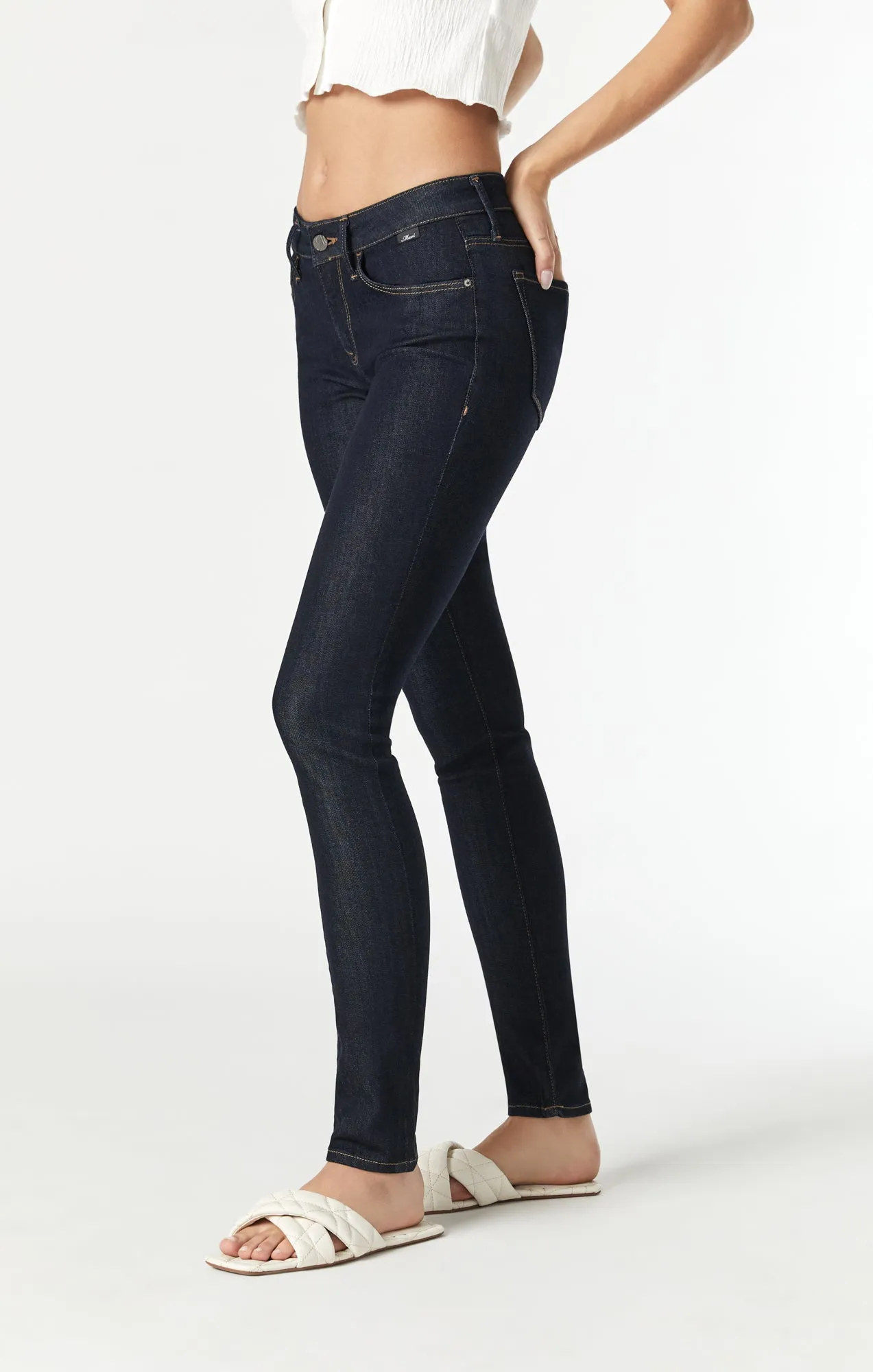 ALEXA SKINNY JEANS IN RINSE SUPERSOFT